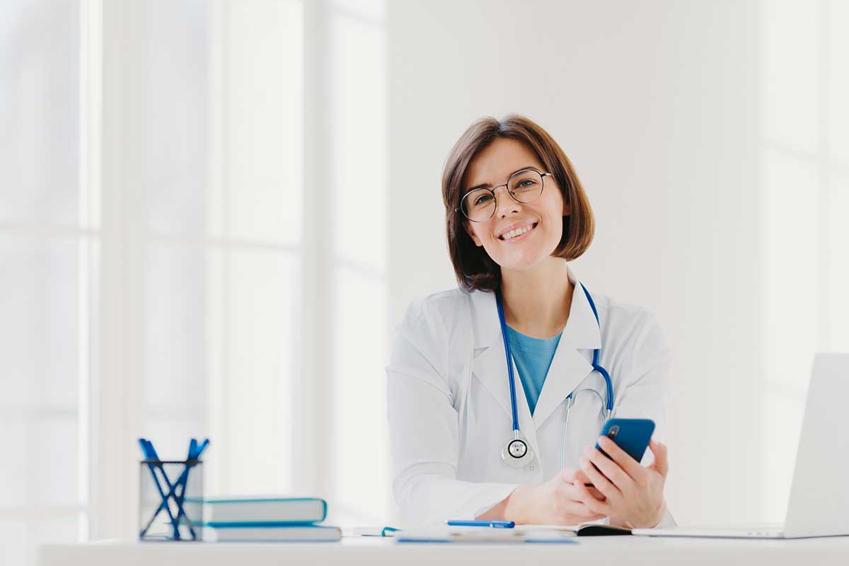 Como preencher a Bio do Instagram sem cometer infração ética | Direito Médico